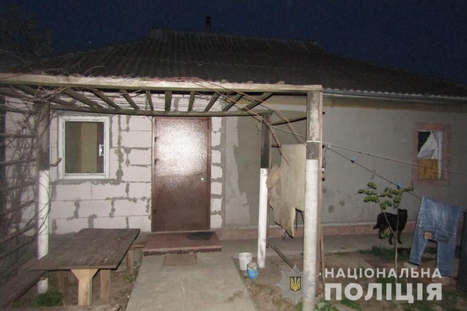 Под Киевом мужчина избил друга и оставил его в своем доме умирать после побоев 2