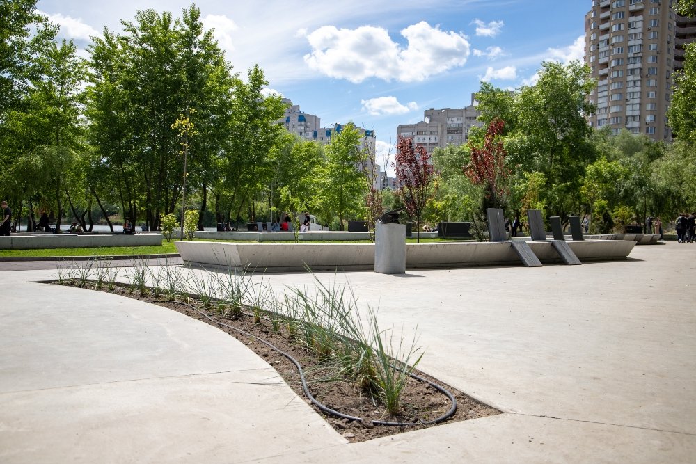 «Озеро Лебединое» на Позняках: как в Киеве проходит капремонт фитнес-парка 11