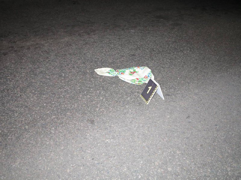 В Киеве на Дружбы Народов сбили женщину, которая перебегала 8-полосную дорогу 5