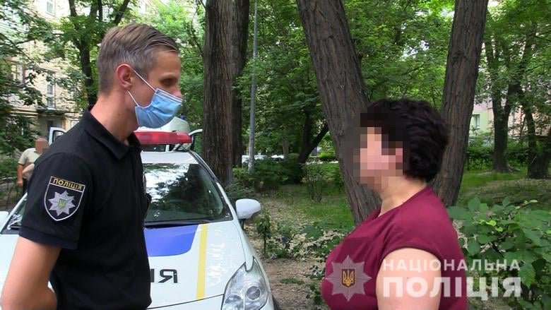 17 ножевых: в Киеве мужчина зарезал хозяйку квартиры, в которой жил 1