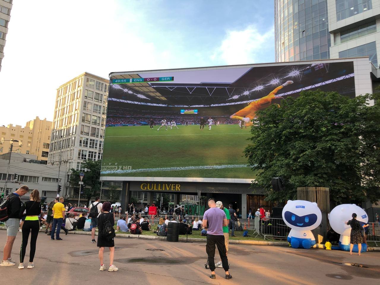 Трансляция матча Украина-Швеция Евро 2020 в Киеве: что сейчас происходит на ТРЦ Gulliver 5