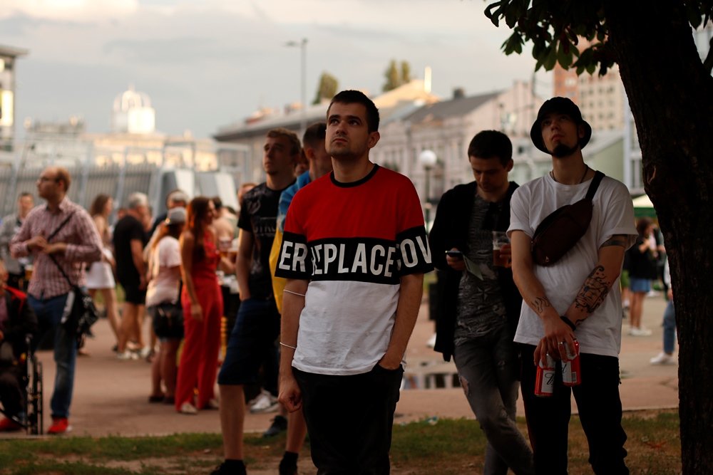 Трансляция матча Украина-Швеция Евро 2020 в Киеве: лица фанатов, которые пришли поддержать нашу сборную 22