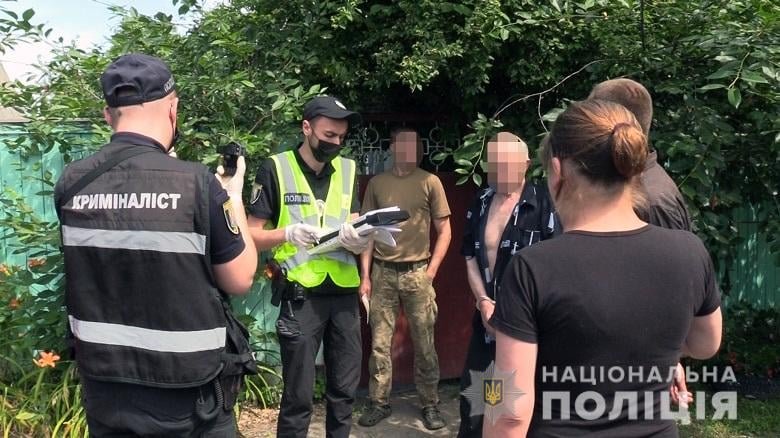 Ударил ножом в живот и грудь: в Киеве хозяин дома убил своего рабочего 2