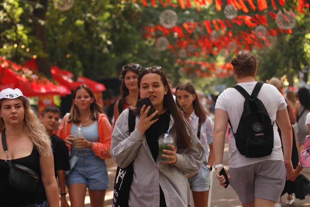 Толпы людей море улыбок на Atlas Weekend 2021 в Киеве: как прошел первый день фестиваля 1