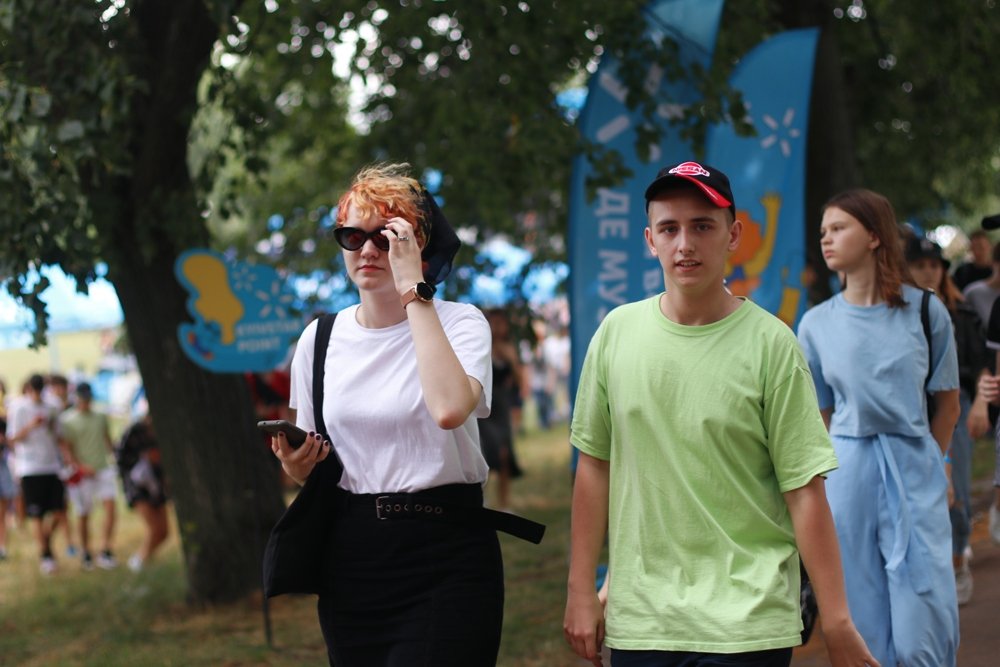 Толпы людей море улыбок на Atlas Weekend 2021 в Киеве: как прошел первый день фестиваля 27