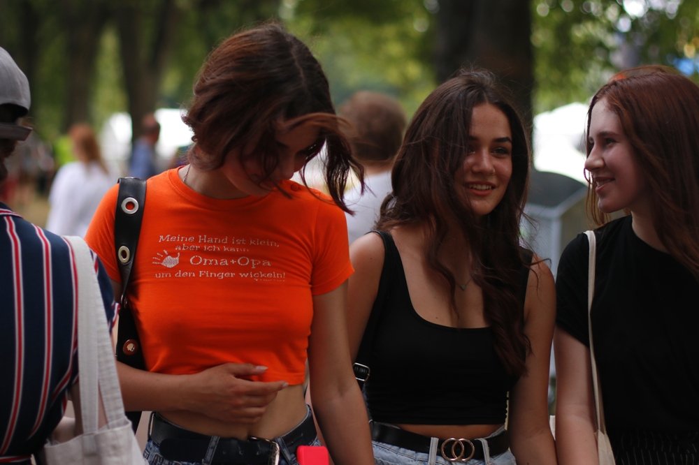 Фестивальщики Atlas Weekend 2021 в лицах: ищи себя на фото 10