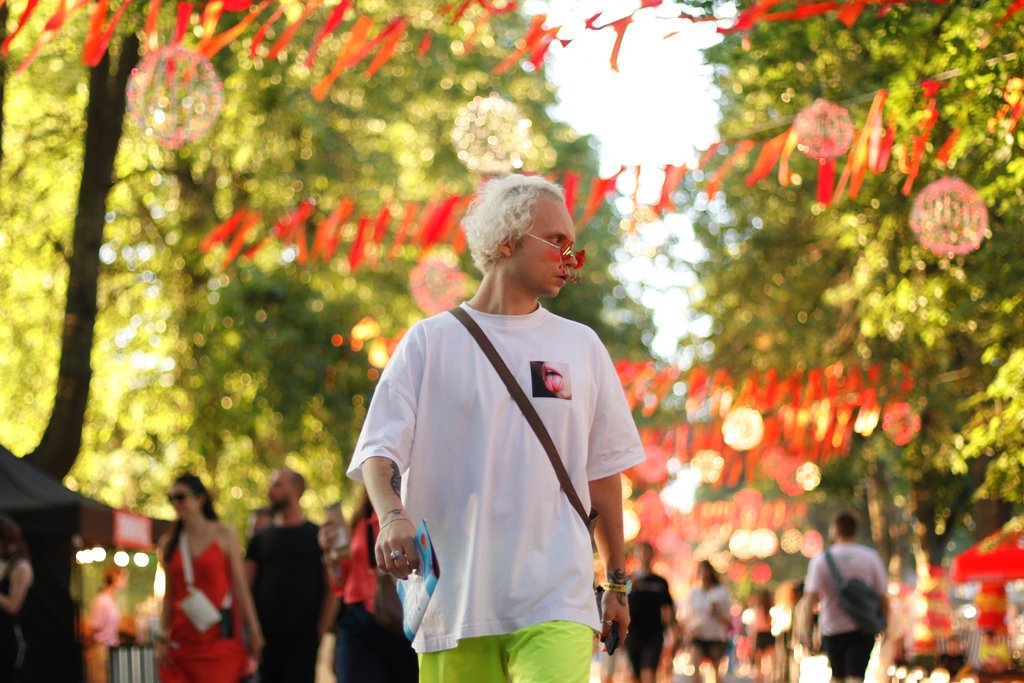 Atlas Weekend 2021 и фестивальщики в лицах. День 3: ищи себя на фото 8