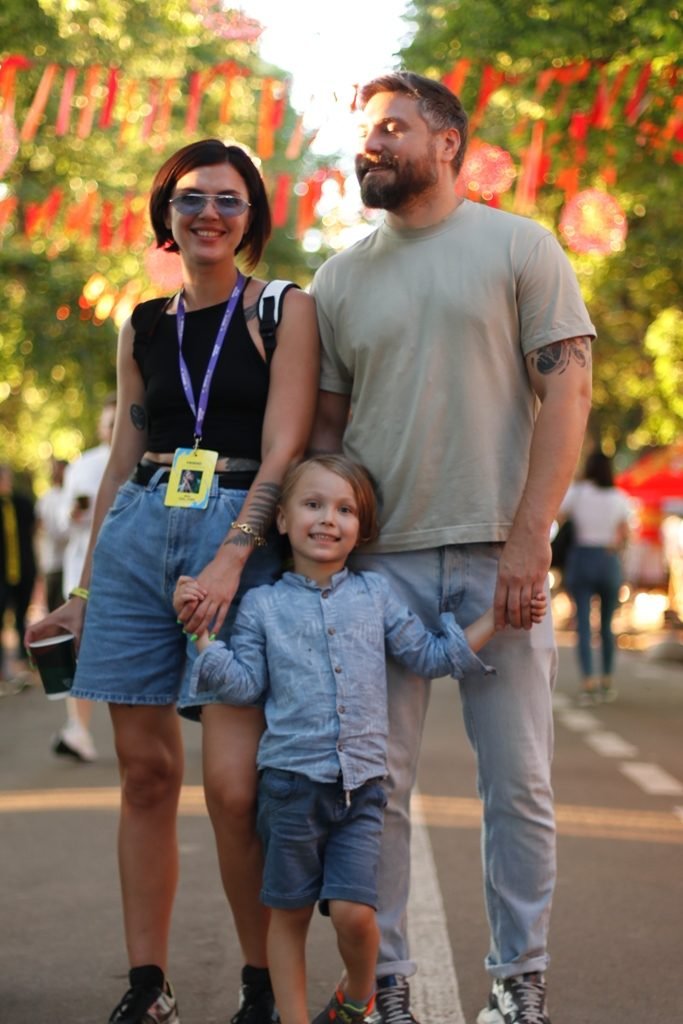 Atlas Weekend 2021 и фестивальщики в лицах. День 3: ищи себя на фото 13