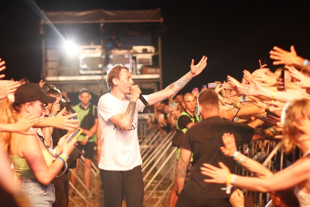 Концерт Меладзе и предложение руки на Порнофильмах: как прошел 4-й день Atlas Weekend 2021 30