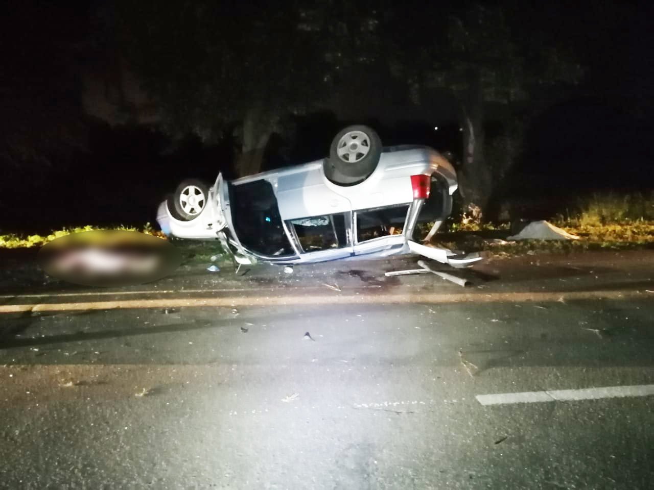 Смертельное ДТП с 16 пассажирами в салоне: под Киевом перевернулся Vоlkswagen с детьми 2
