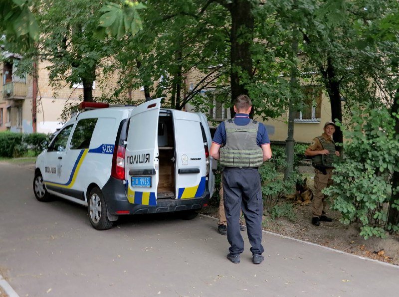 Стрельба в Соломенском районе: в Киеве на улице мужчина получил ранение ноги 2