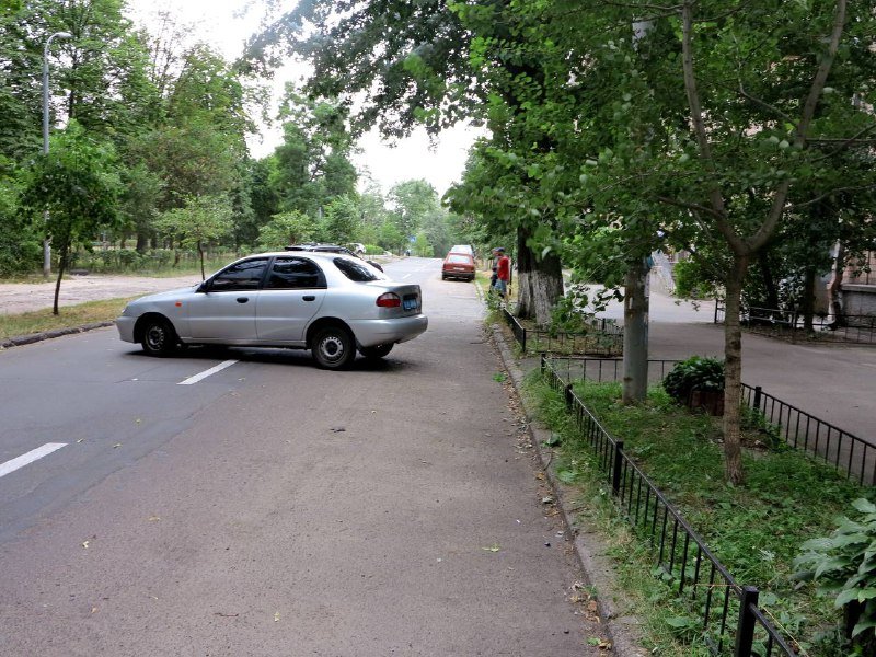 Стрельба в Соломенском районе: в Киеве на улице мужчина получил ранение ноги 7