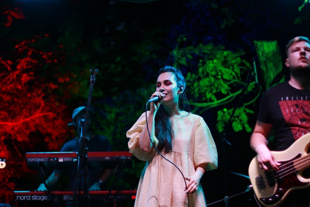 В Киеве после долгого перерыва в творчестве выступила группа «Крихітка»: как это было 5