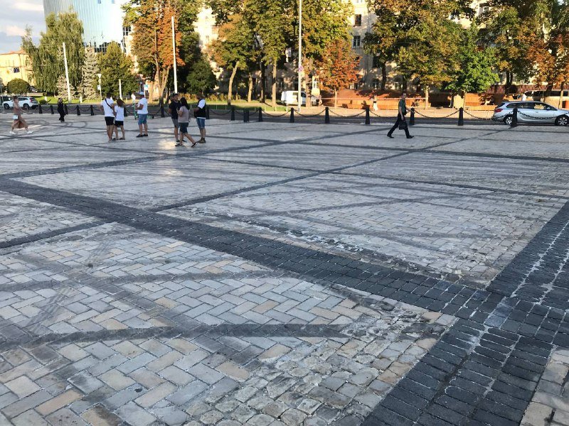 Скандальный дрифт от Red Bull на Софийской площади: во сколько оценивают ущерб городу 2