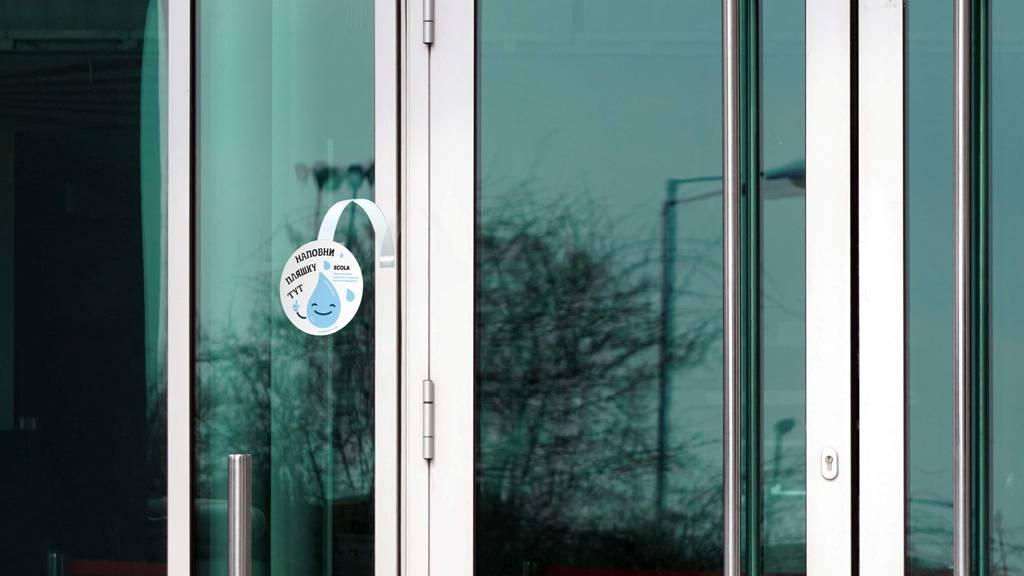 Эко-проект «Refill» от Ecola поможет киевлянам бесплатно наполнить свою многоразовую бутылку чистой водой 1