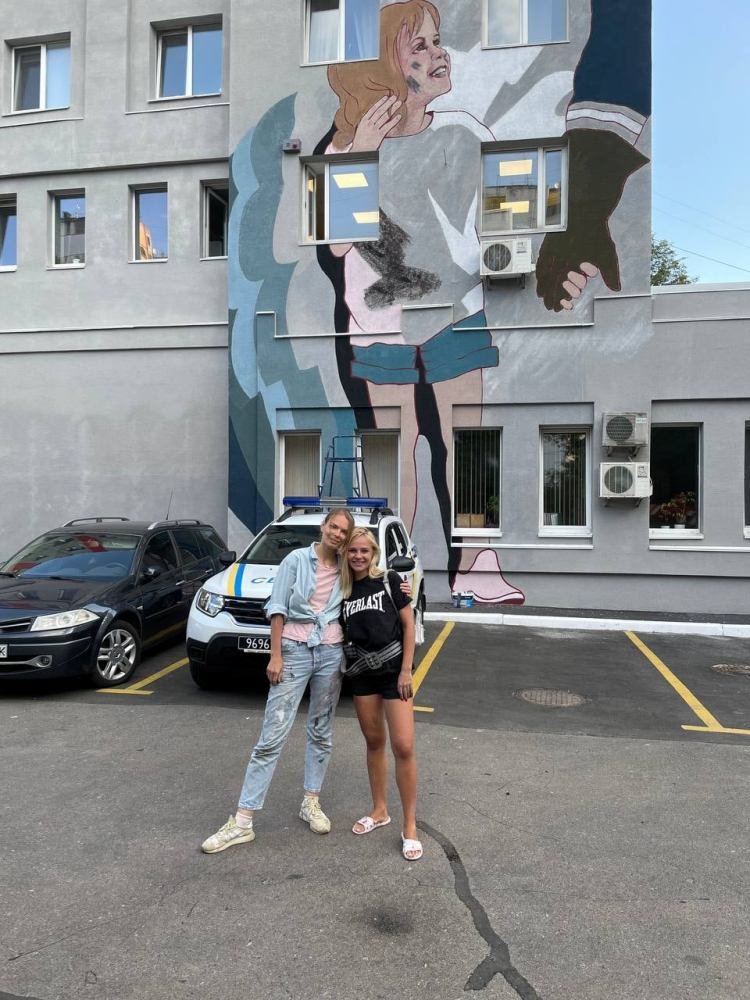 В Киеве на стенах пожарной части создали мурал ко Дню Спасателя: где и как он выглядит 9