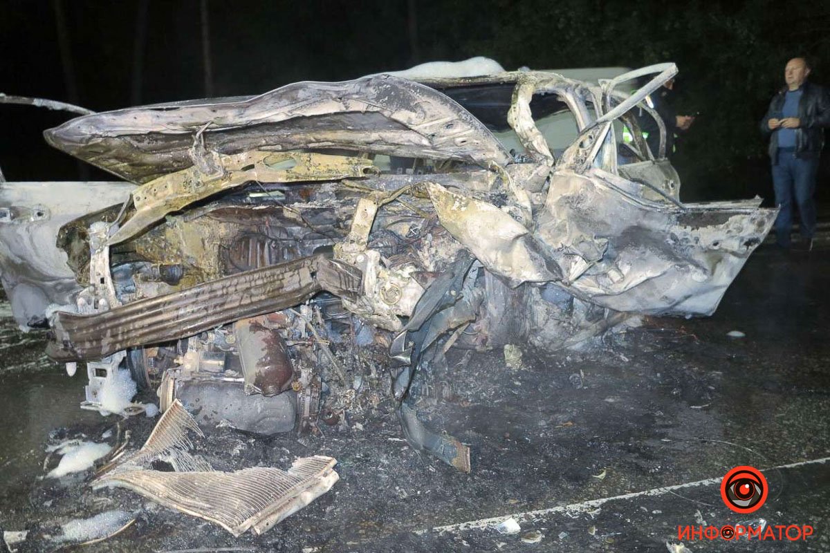 В Киеве столкнулись и Honda и Fiat: в одном из автомобилей заживо сгорел водитель 3