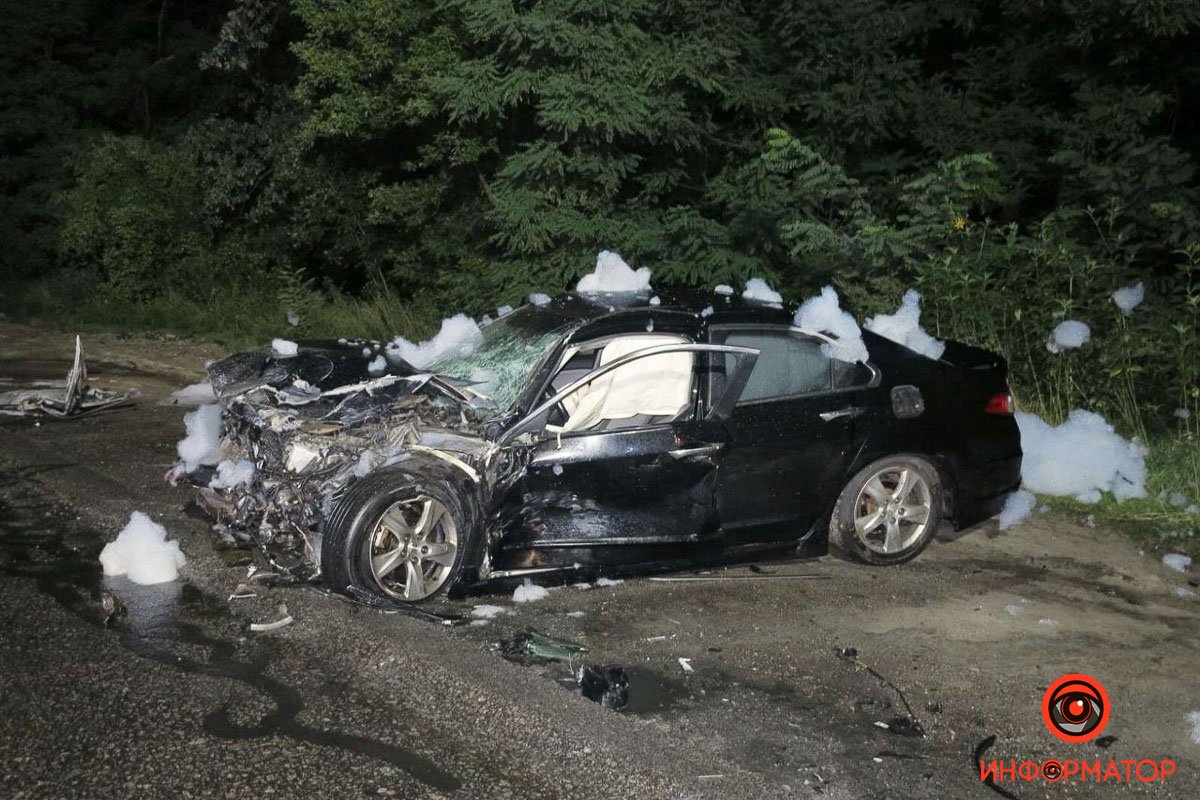 В Киеве столкнулись и Honda и Fiat: в одном из автомобилей заживо сгорел водитель 7