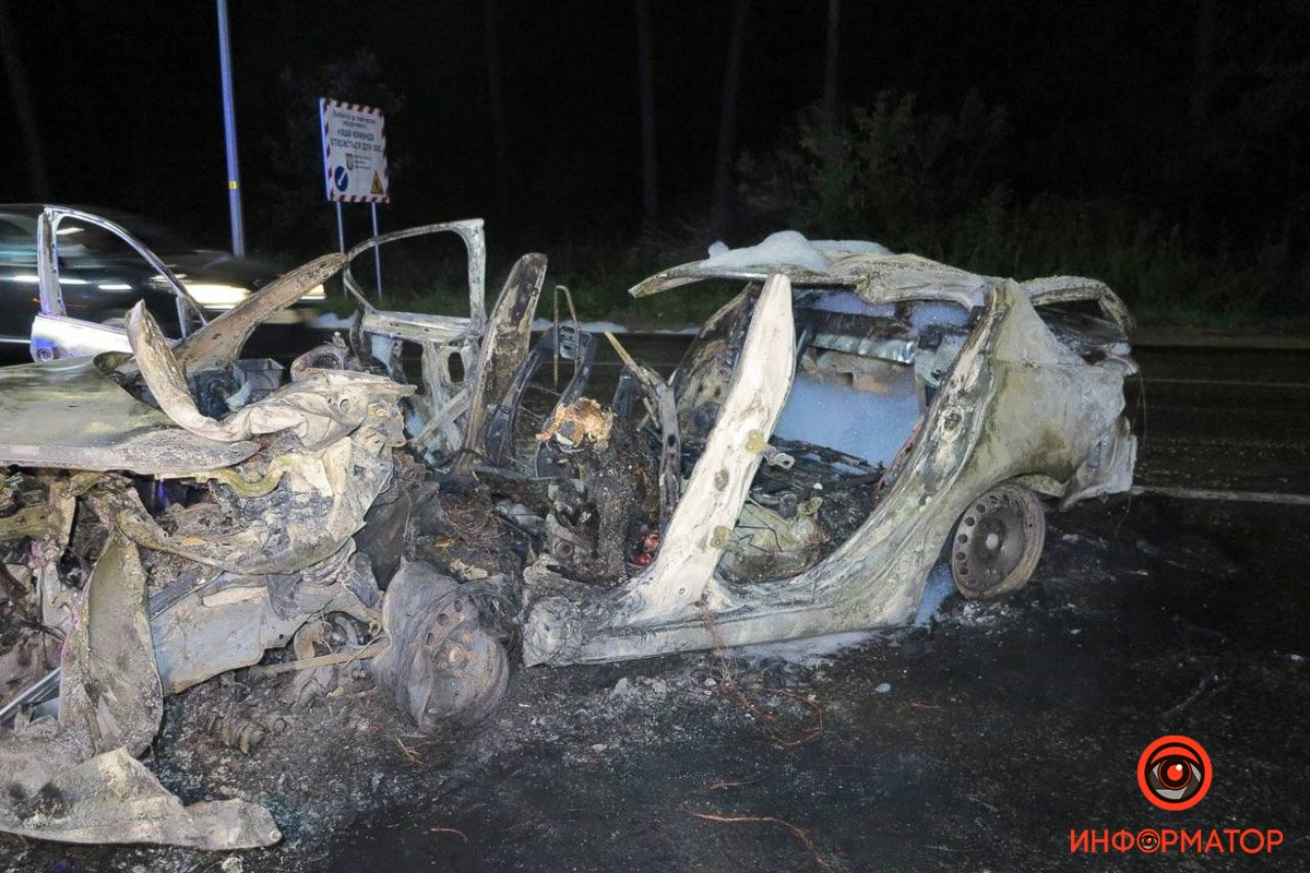 В Киеве столкнулись и Honda и Fiat: в одном из автомобилей заживо сгорел водитель 9