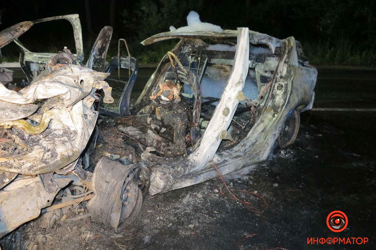 В Киеве столкнулись и Honda и Fiat: в одном из автомобилей заживо сгорел водитель 10