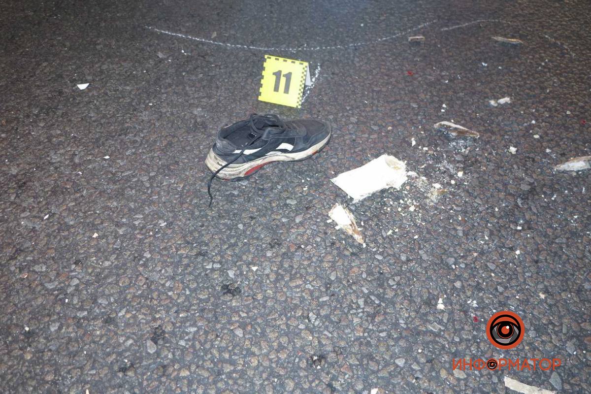 В Киеве мотоциклист влетел под фуру: байкер погиб на месте 3