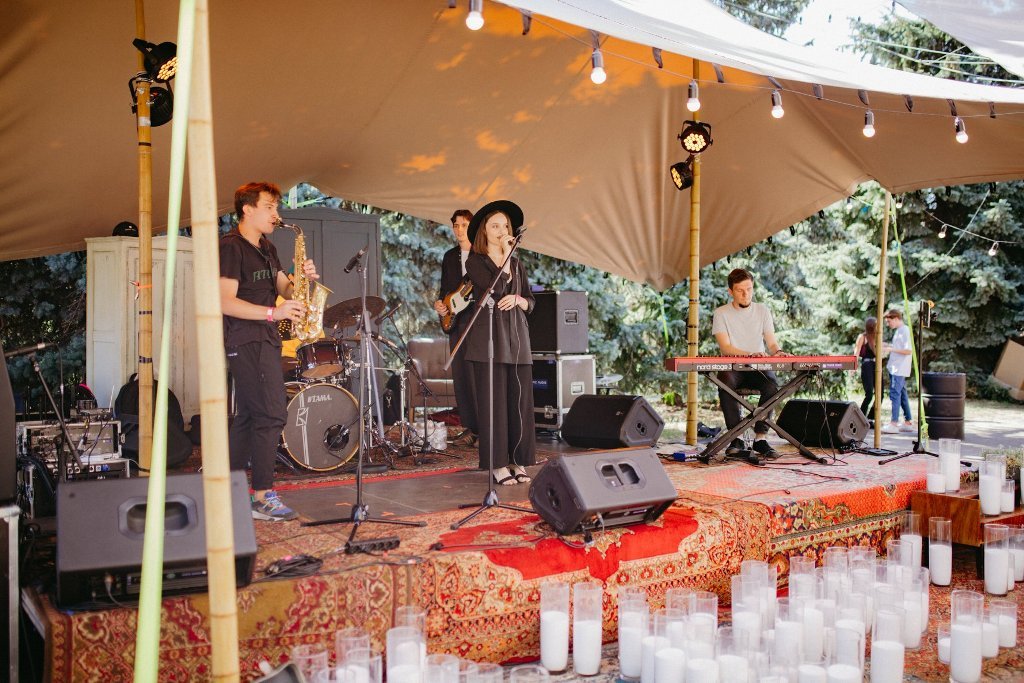 КУРАЖ NOT JAZZ ONLY в Киеве: чем удивит первая осенняя барахолка-вечеринка 4