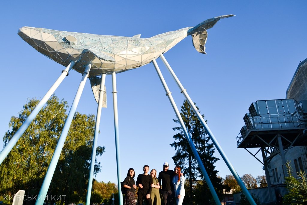 В Киеве установили самую большую скульптуру в Украине из переработанного пластика: где и зачем 2