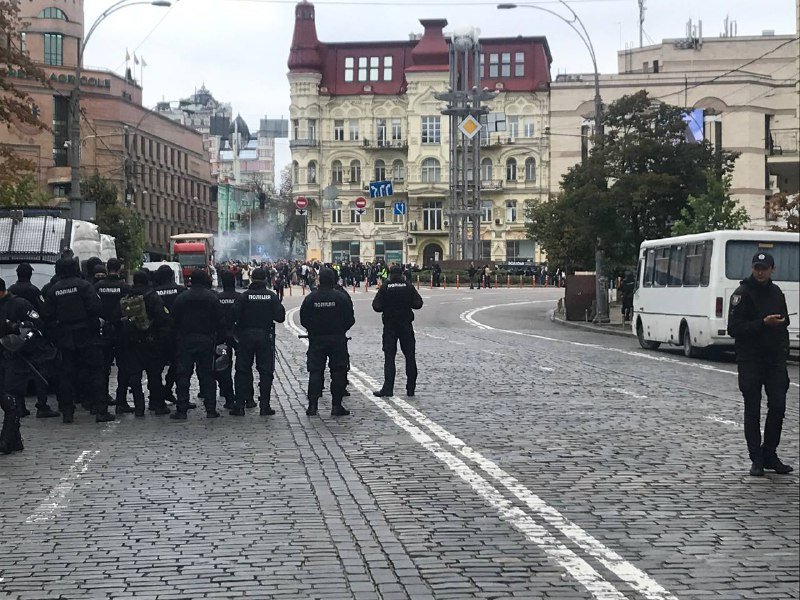 Металлические кордоны, яркие костюмы и политические требования: как в Киеве прошел многотысячный Марш равенства 9