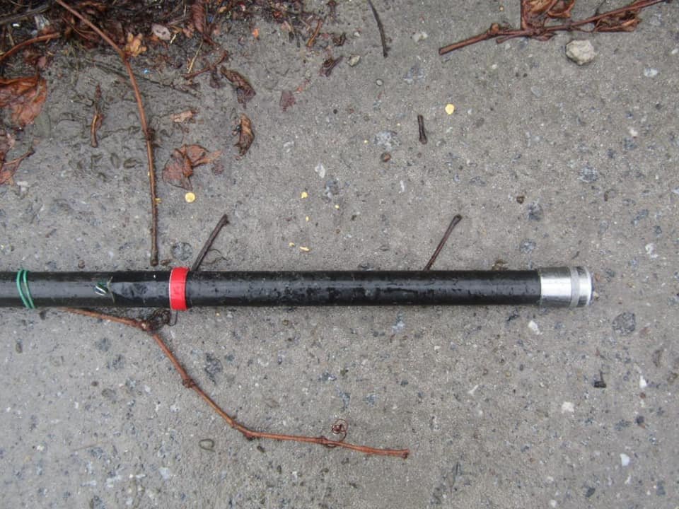 В Киевской области от разряда тока погиб подросток, который рыбачил возле высоковольтной линии 3