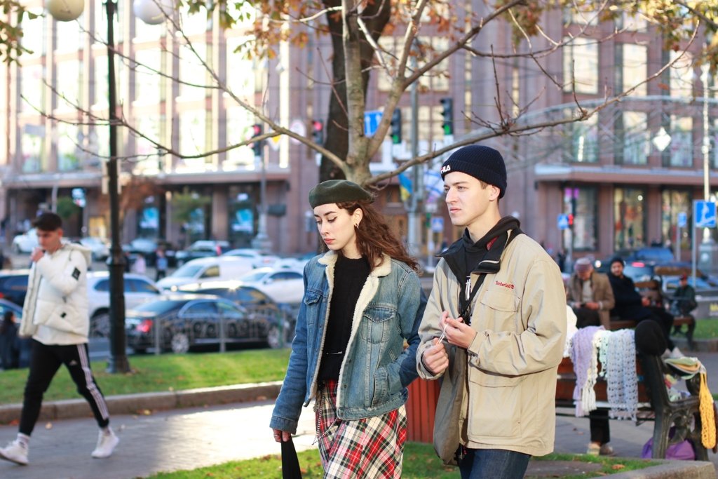 Столица в лицах: с каким настроением жители Киева провожают солнечный октябрьский день 6