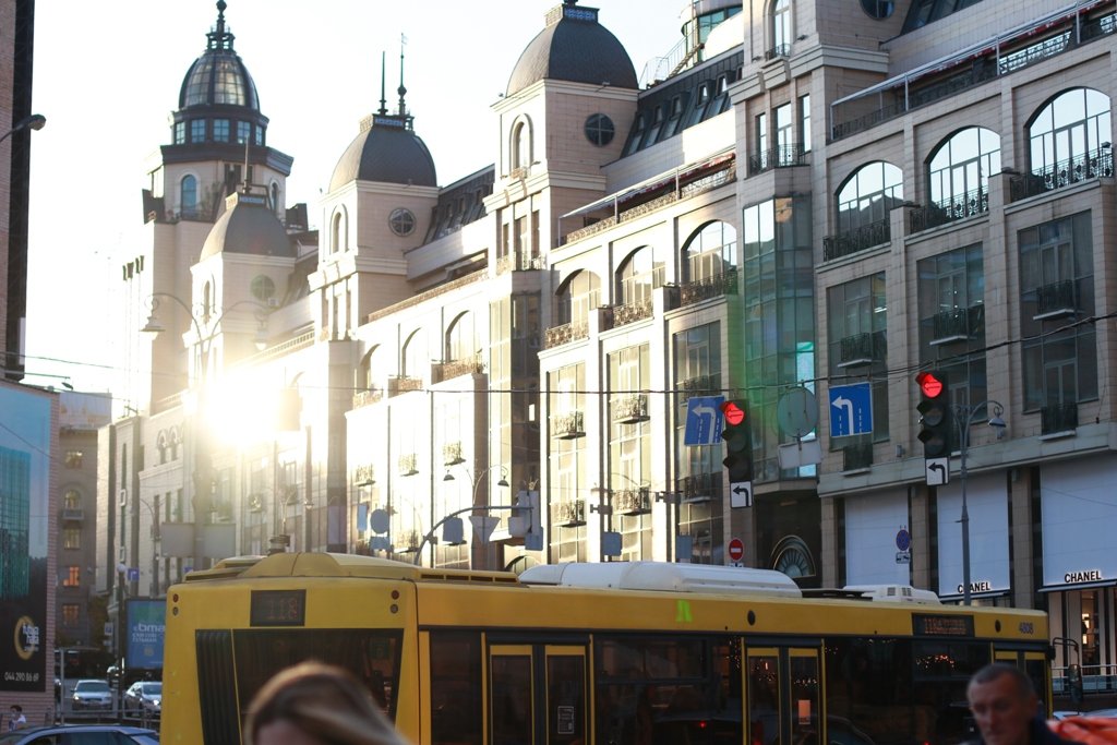 Столица в лицах: с каким настроением жители Киева провожают солнечный октябрьский день 9