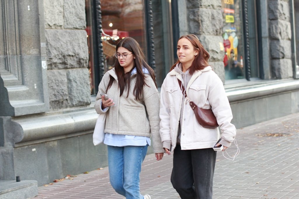 Столица в лицах: с каким настроением жители Киева провожают солнечный октябрьский день 12