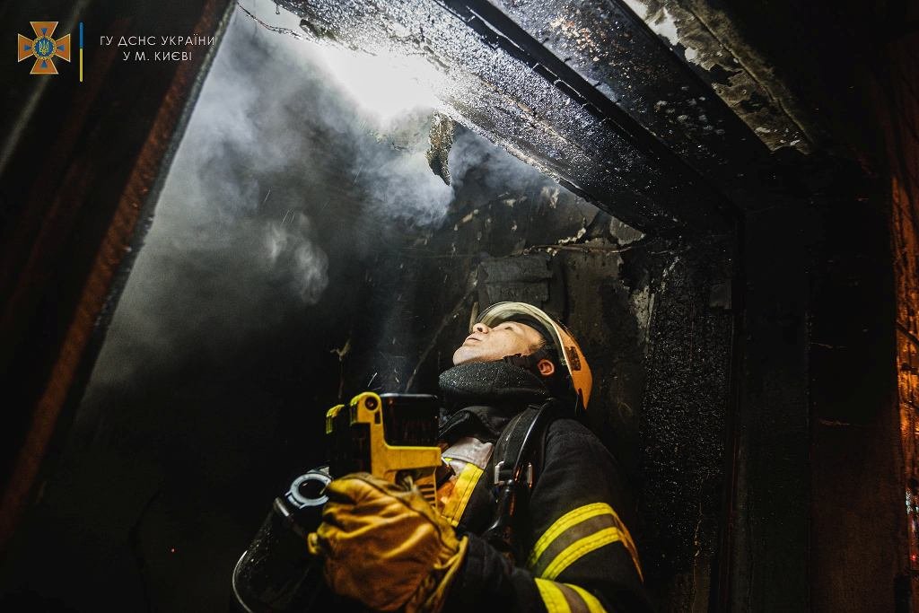 Масштабный пожар в Шевченковском районе: горели 400 квадратов 19