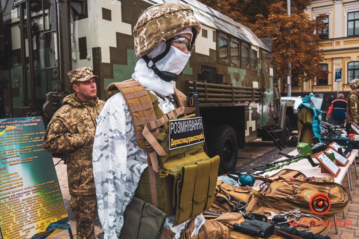 Оружие, беспилотники и боевые роботы: что можно увидеть в Киеве на выставке «Цифровое будущее армии» 6