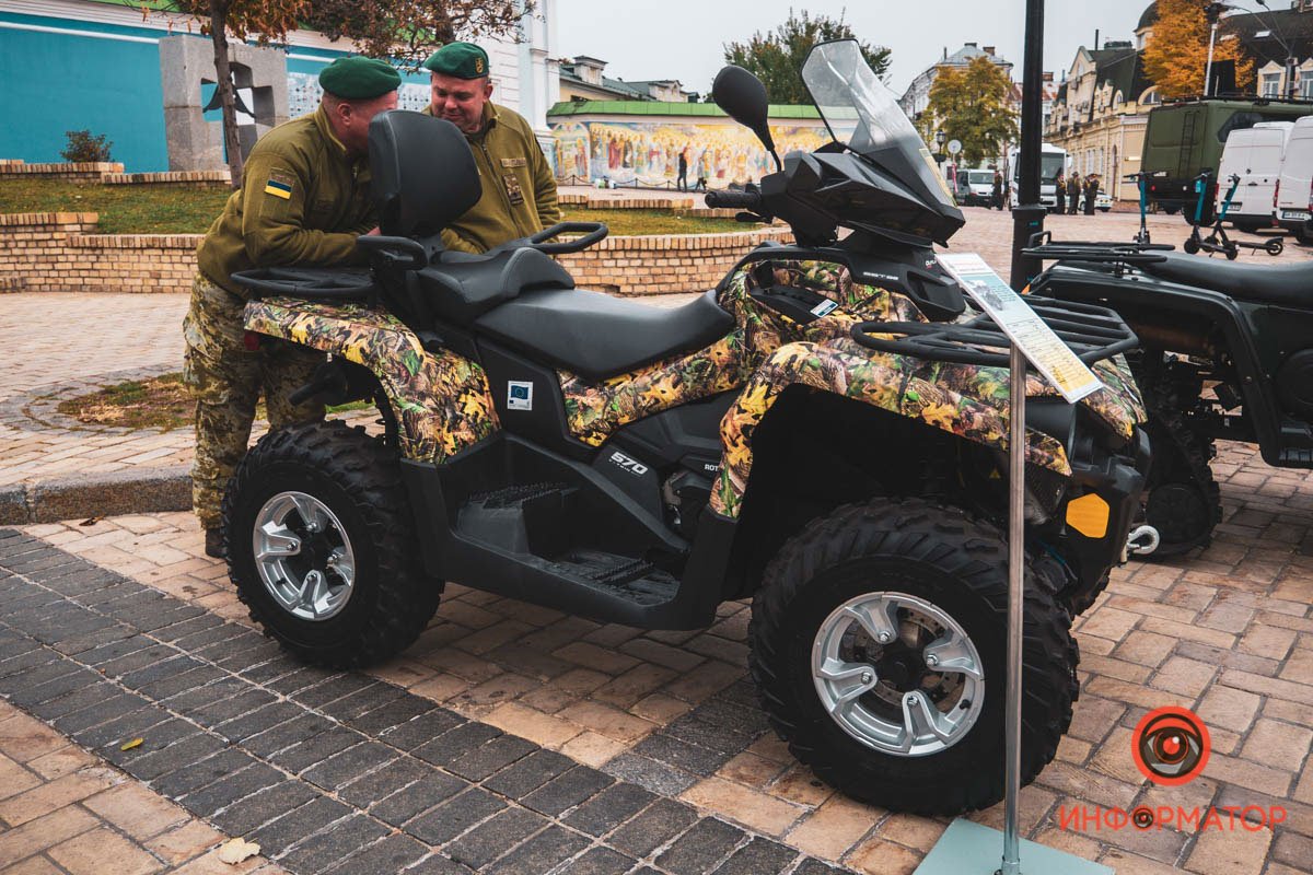 Оружие, беспилотники и боевые роботы: что можно увидеть в Киеве на выставке «Цифровое будущее армии» 12