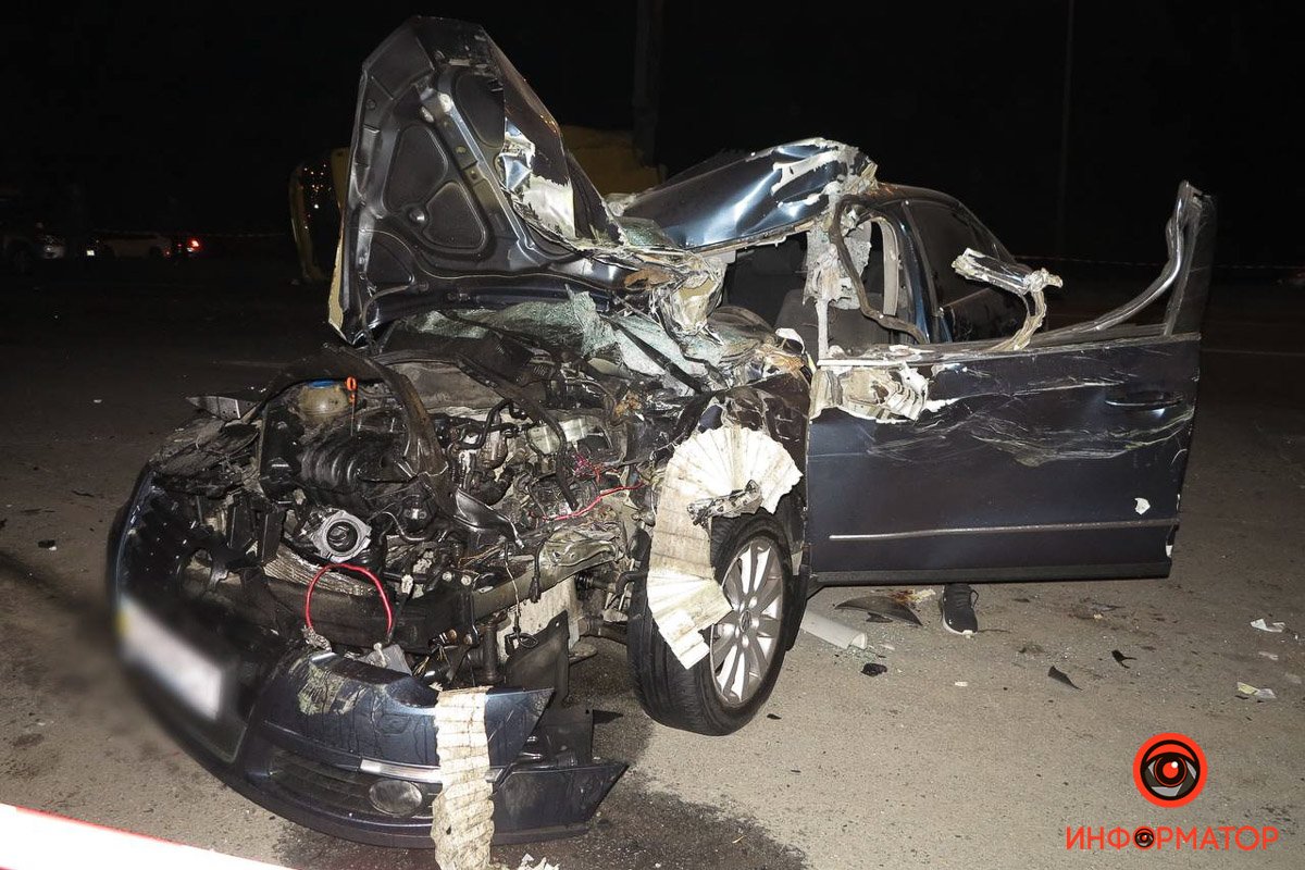 В Киеве Volkswagen влетел в автобус с пассажирами: пострадали шесть человек 5