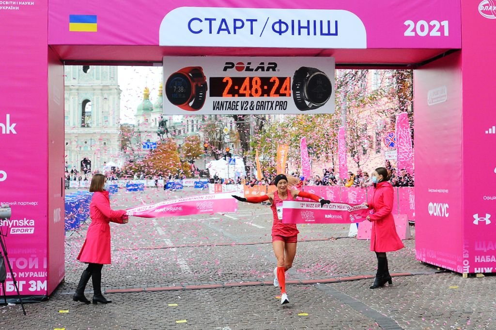 Впервые в Украине участник с диагнозом СМА преодолел марафон.  Как прошел 12-й WIZZ AIR KYIV CITY MARATHON 2021 9