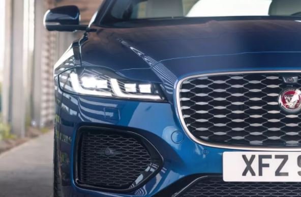 Стильний та технологічний: зустрічайте новий Jaguar XF 2021-202 2