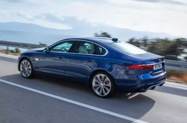 Стильний та технологічний: зустрічайте новий Jaguar XF 2021-202 5