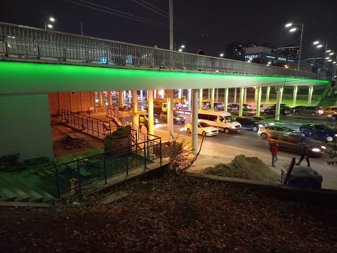 В Киеве подсветили Индустриальный мост: как он сейчас выглядит 3