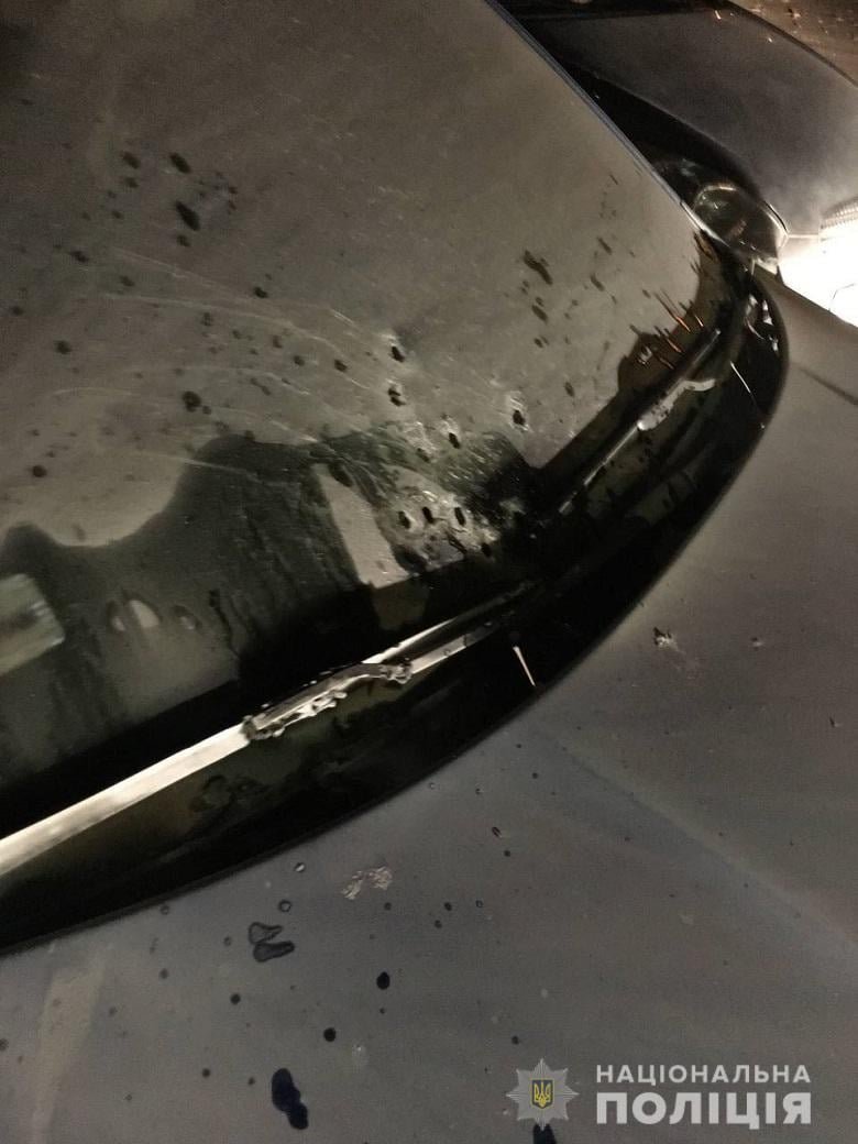 В Киеве мужчина из мести поджег и обстрелял автомобиль знакомого 2