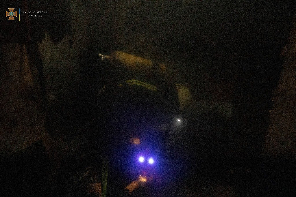 В Киеве на Оболони в горящей квартире погиб человек 5