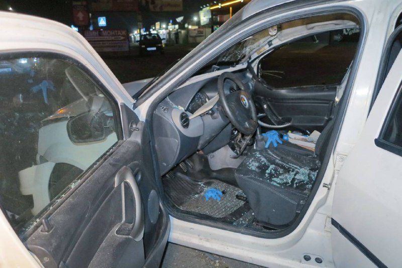 Под Киевом Renault влетел в маршрутку: водитель погиб 2