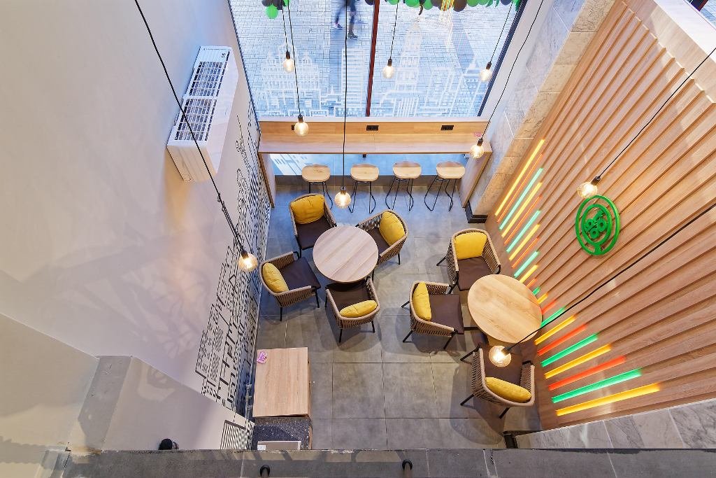 Открылся новый VARUS ToGo в самом сердце столицы на Крещатике 6