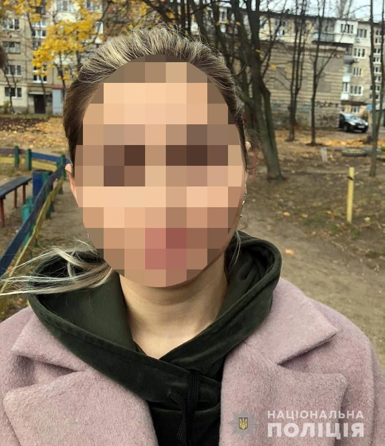 В Киеве под видом соцработниц женщины проникли в квартиру и ограбили 91-летнего дедушку 1