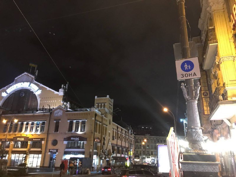 В центре Киева Бессарабскую площадь закрыли для авто: что изменилось и как теперь проехать 1