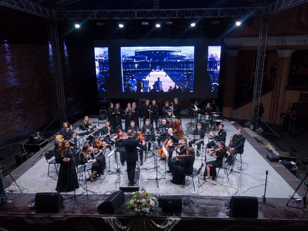 История Гарри Поттера на большой сцене: встречайте шоу от LUMOS Orchestra 1