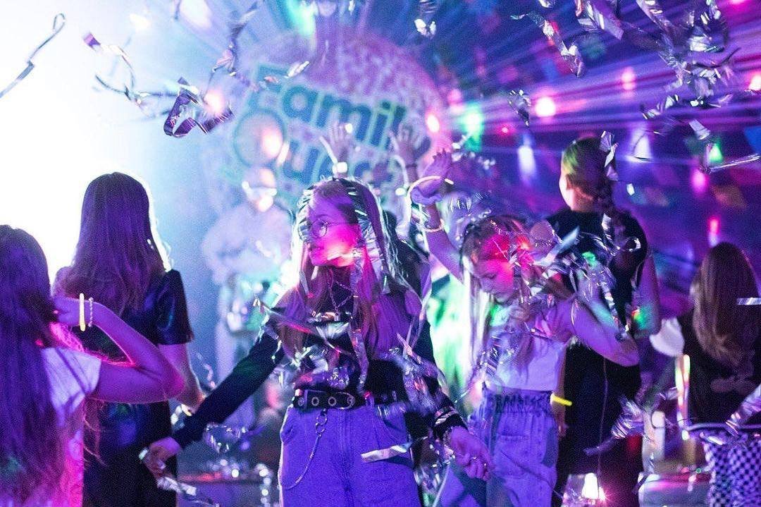 Детский праздник в "Красной зоне": что нужно знать и как организовать День рождения ребенку 1