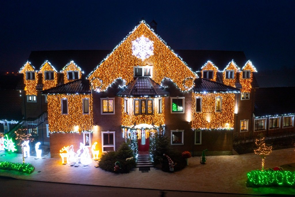 Под Киевом в Добропарке открывается новая локация "Зима за городом": как выглядит, что там будет и сколько стоит 5