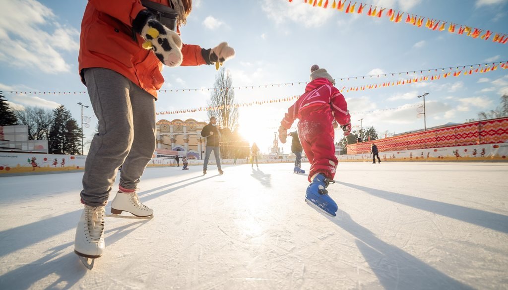 Когда в Киеве на ВДНГ откроется каток и ярмарка: чем он удивит в этом году 2
